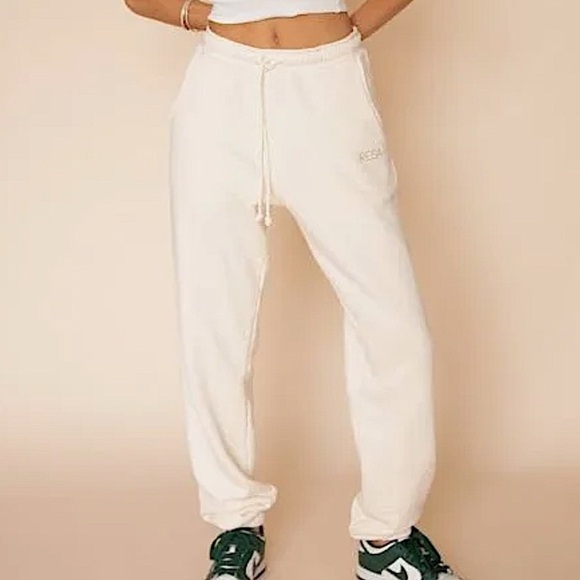 Reves Beige Nude Sweatpants - Picture 9 of 9